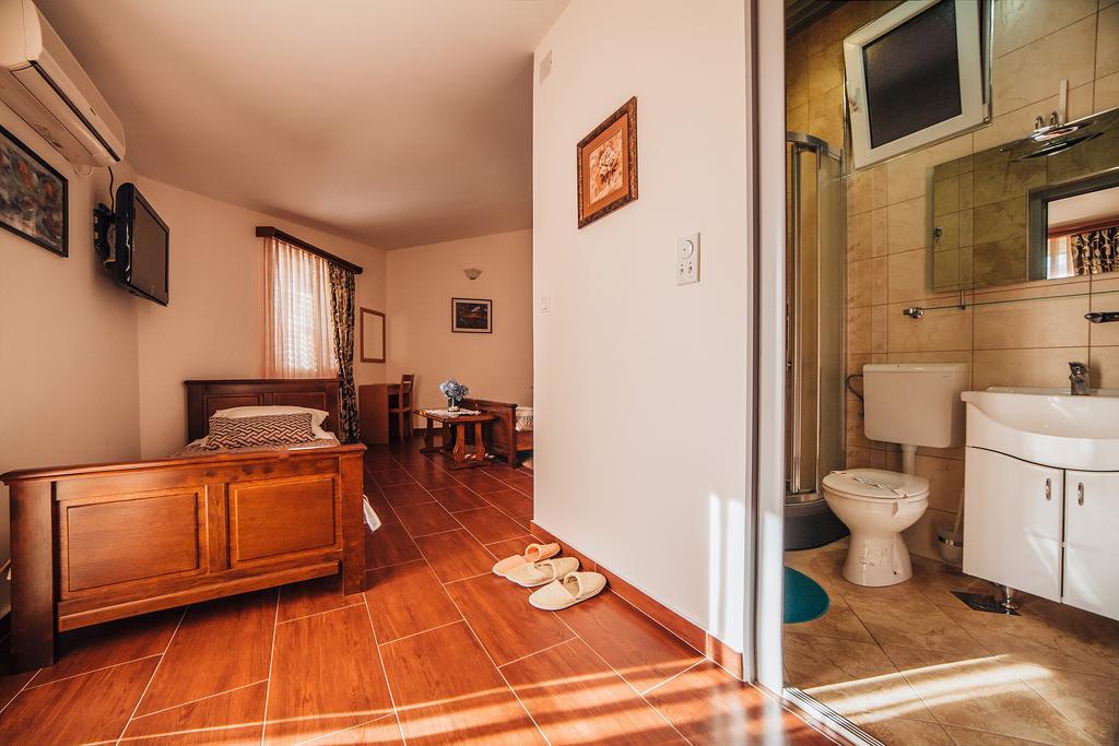 Guest House Sebelj Μπούντβα Δωμάτιο φωτογραφία