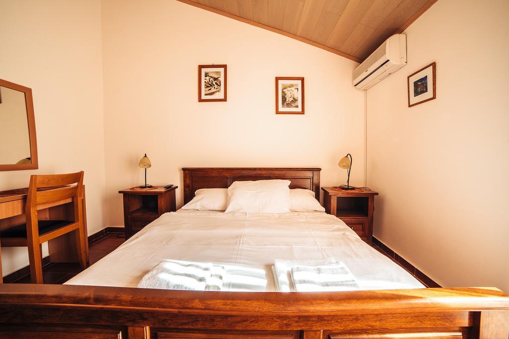 Guest House Sebelj Μπούντβα Δωμάτιο φωτογραφία